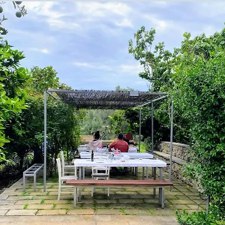 Coluccia Farm stay *